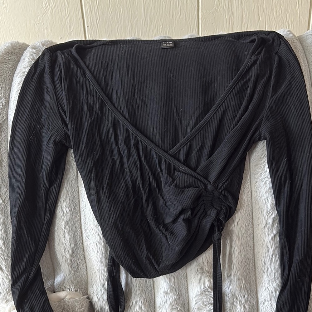 SHEIN Black Long Sleeve Wrap Crop Top